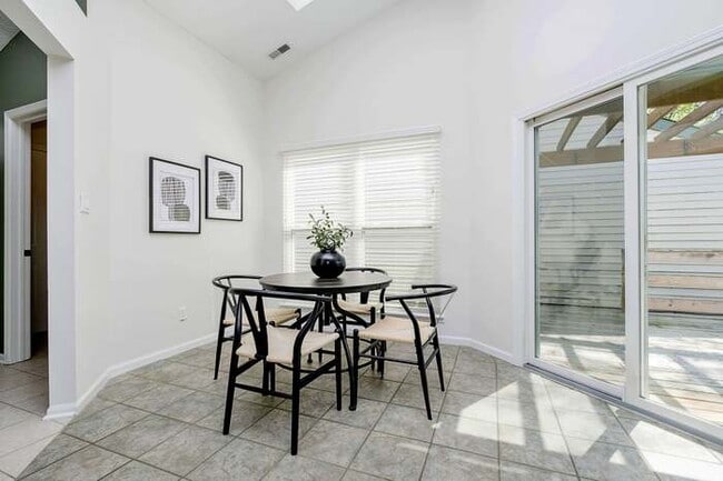 Building Photo - 7675 Waterwood Dr
