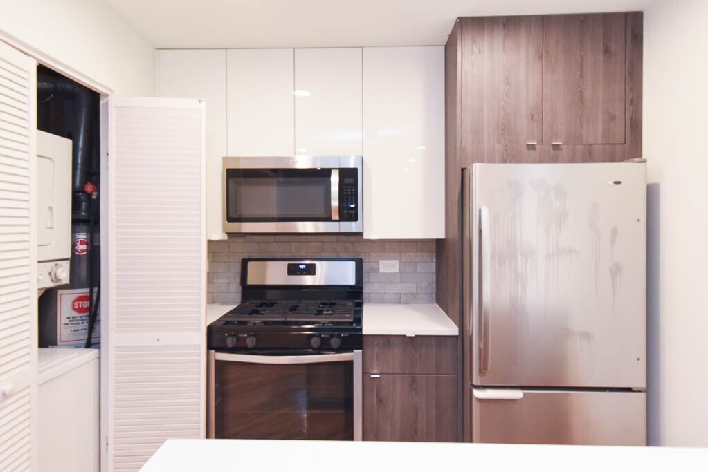 Building Photo - 842 W Grace St