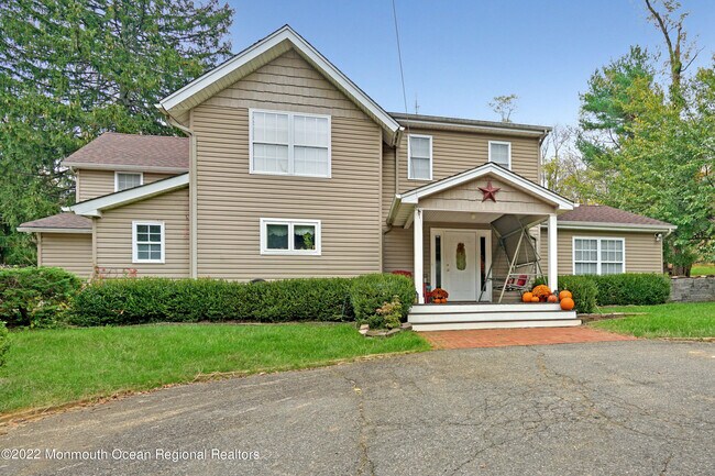 Building Photo - 5 Dugans Ln