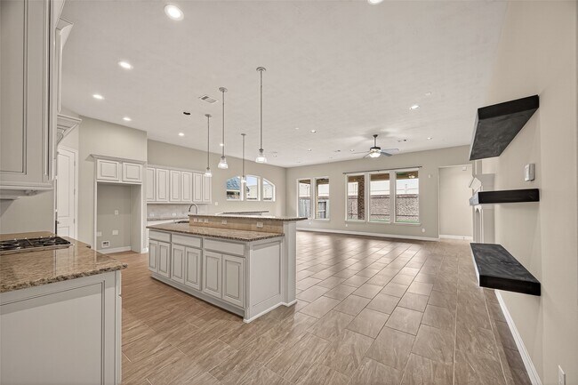 Building Photo - 5423 Mason Mountain Ln