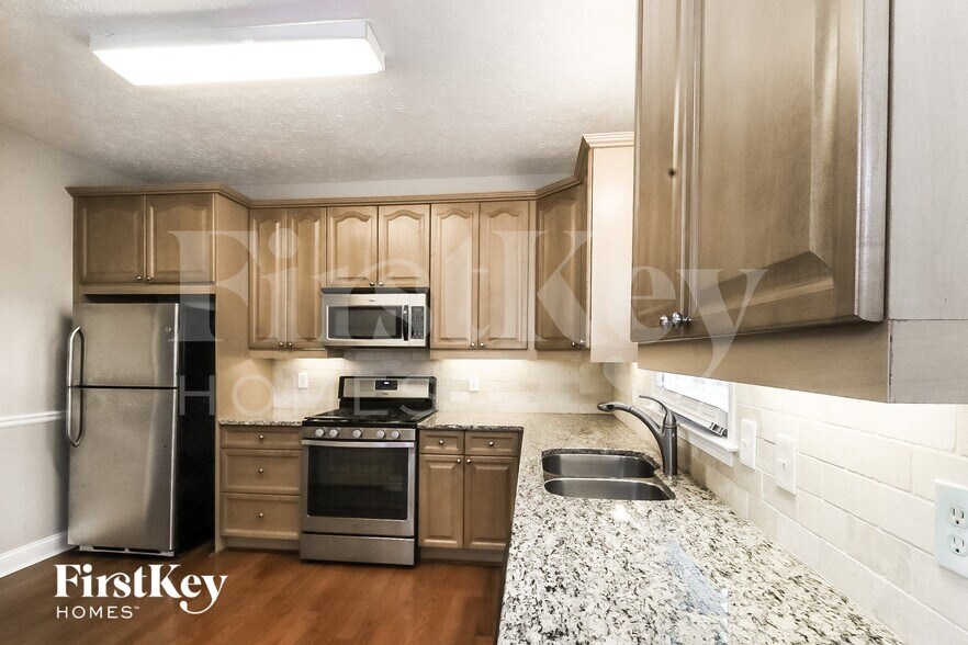 Building Photo - 211 Bennett Farms Trail