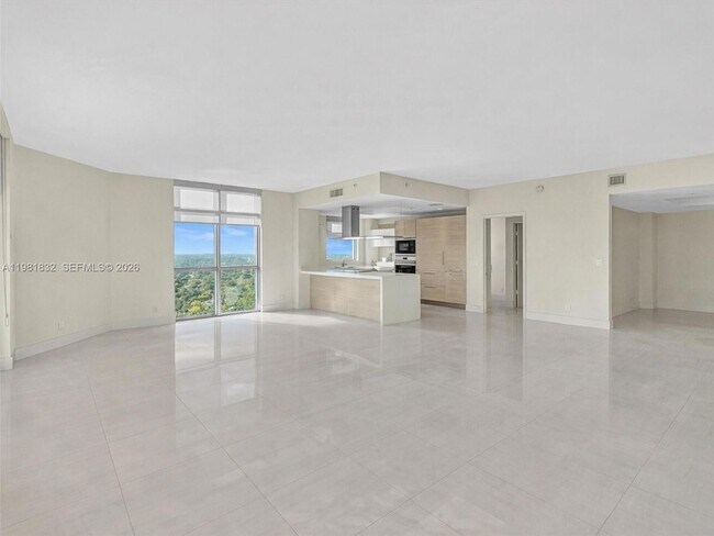 Building Photo - 17301 Biscayne Blvd