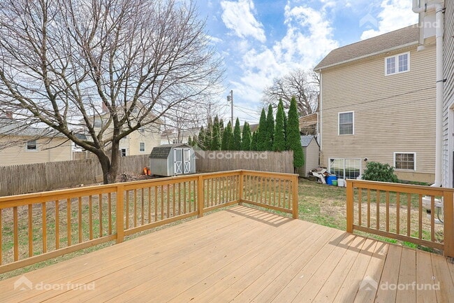 Building Photo - 121 Delmont Ave