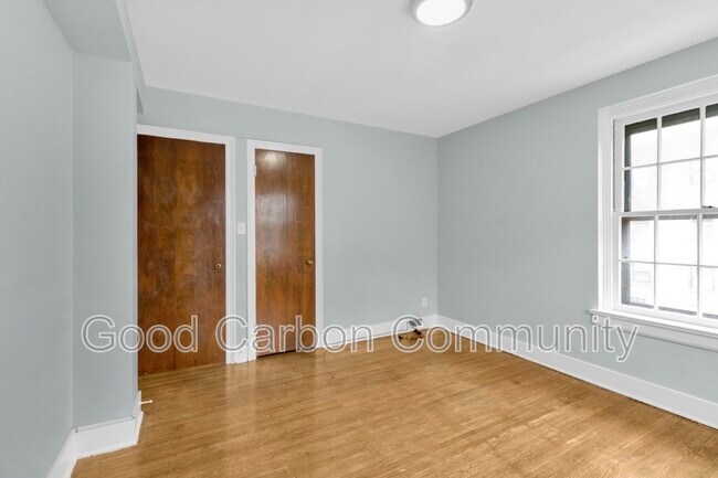 Building Photo - 19 Benwood Ave