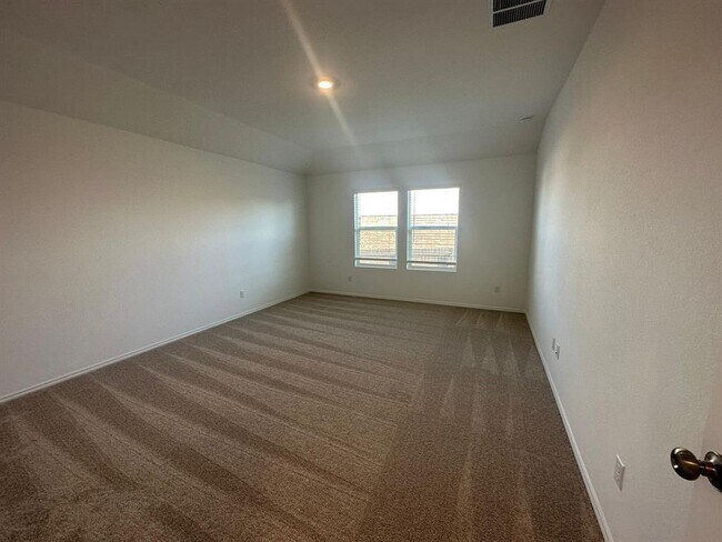 Building Photo - 4116 Home Pl Rd