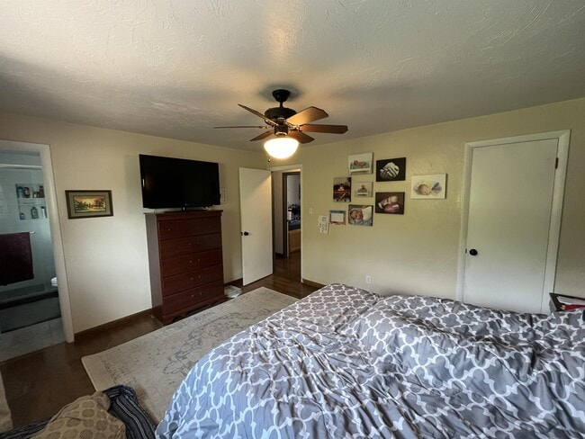 Building Photo - 8251 S Marshall Ct
