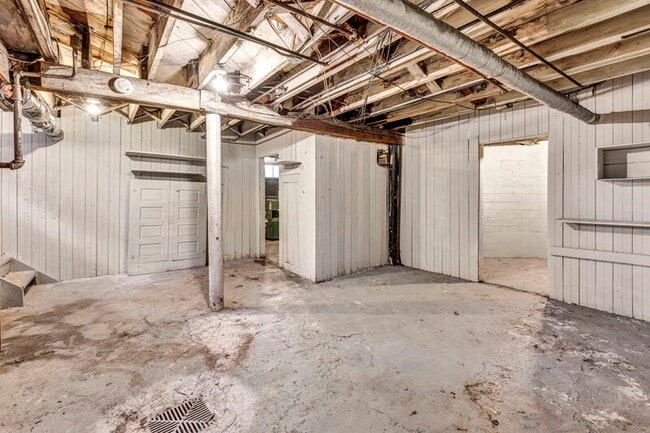 Building Photo - 1724 Preyer Ave