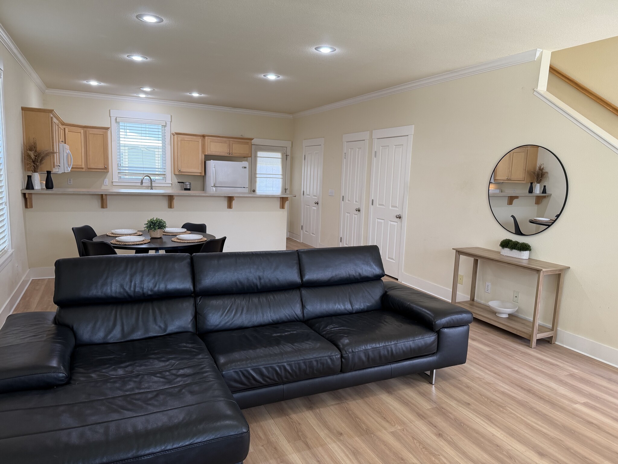 Building Photo - 804 Kite Ln