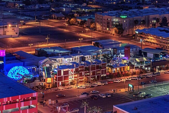 Building Photo - 150 Las Vegas Blvd N