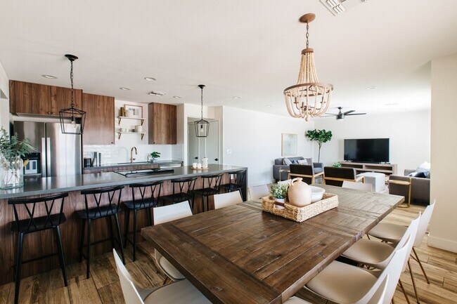 Building Photo - Fantastic home in Scottsdale!