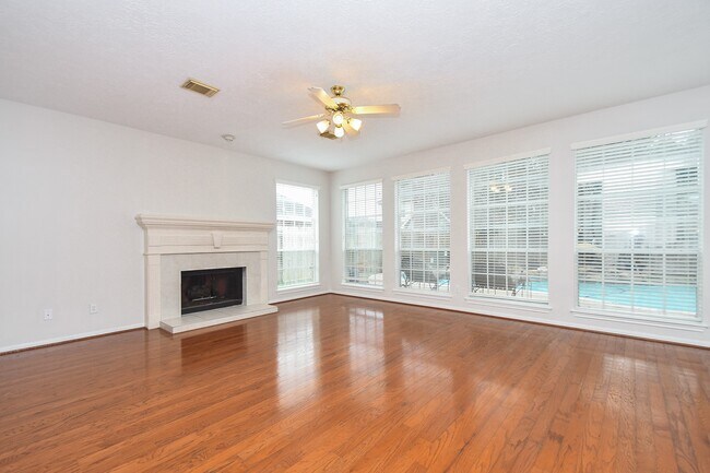 Building Photo - 7010 Adobe Oaks Ct