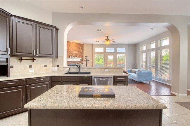 Building Photo - 3003 Cashell Wood Dr