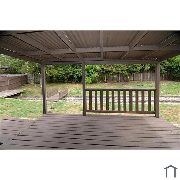 Building Photo - 619 Wilson Ct