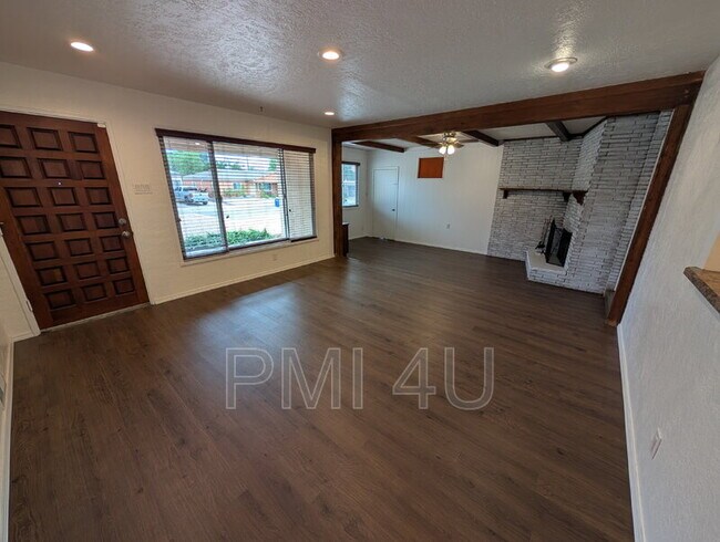 Building Photo - 9619 Arvada Ave NE