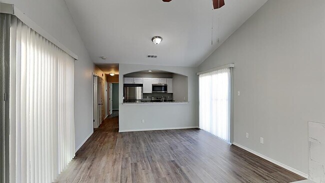 Building Photo - 10356 Chelmsford Dr