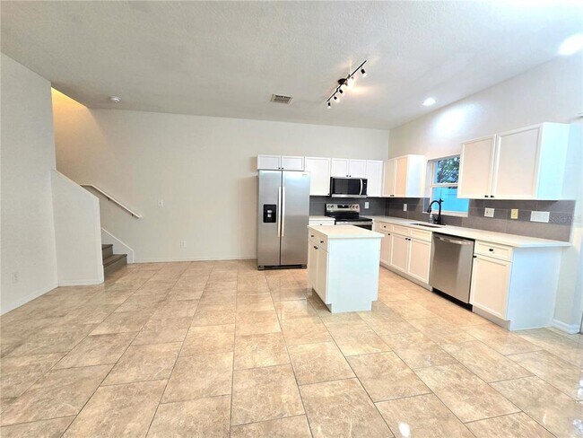 Building Photo - 13241 Opal Court North