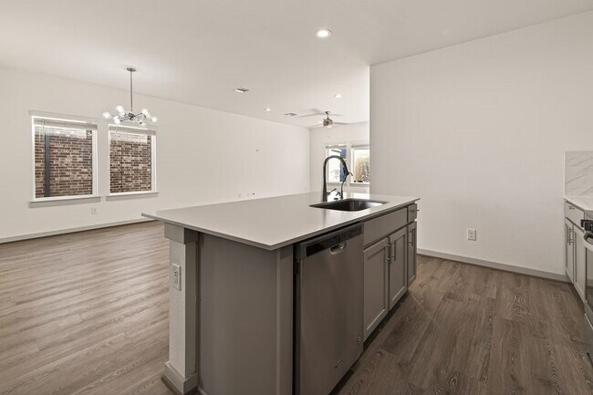 Building Photo - 7538 Keystone Blossom Trl