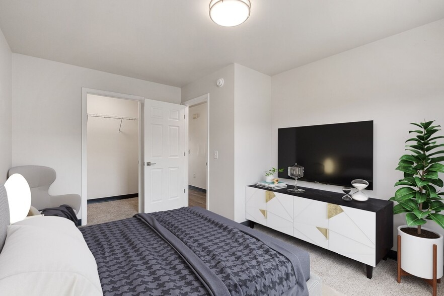 Building Photo - Riverstone Apartments