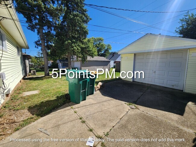 Building Photo - 18312 Hazelwood Ave