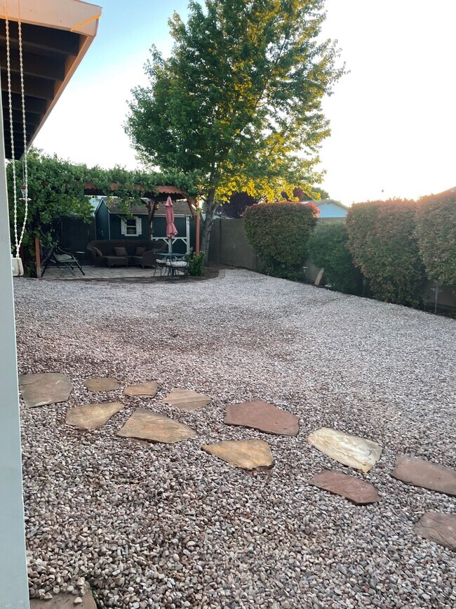 Building Photo - 4350 N Agua Fria Dr