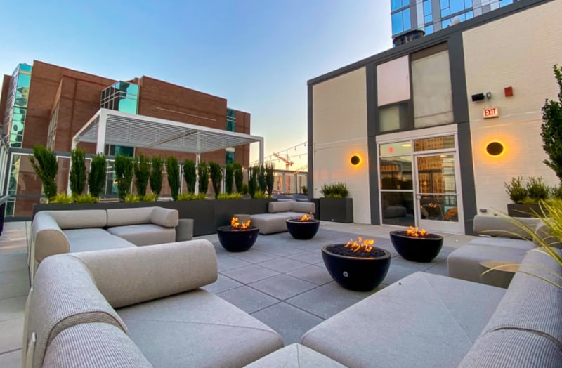 Building Photo - 54 E Chestnut St