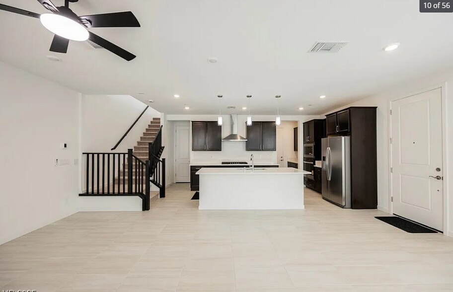 Building Photo - 2451 Altitude St