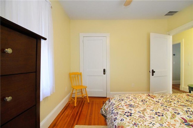 Building Photo - 22 Bateman Ave