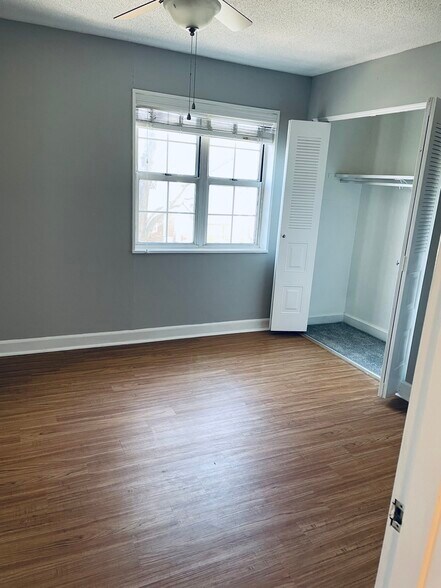 Bedroom - 9053 Wrenwood Ln