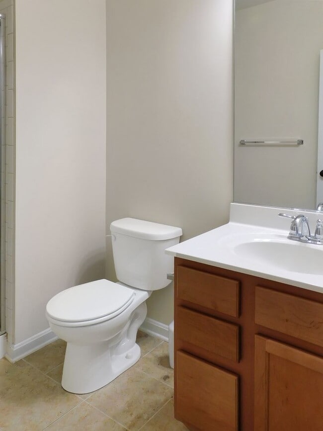 Building Photo - 23363 Marview Ct