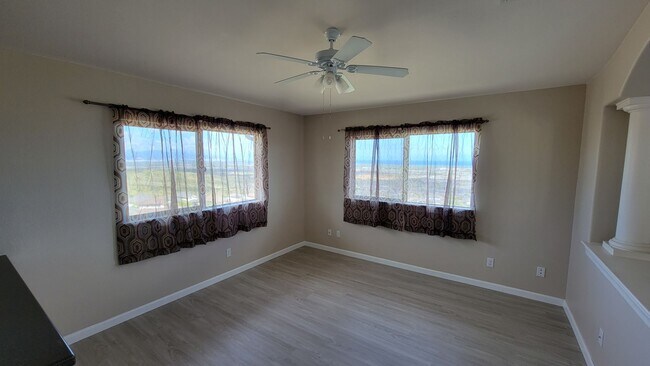 Building Photo - Kahiwelo at Makakilo 3 bedroom home for rent