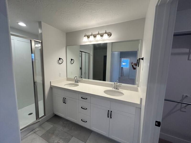 Building Photo - 4514 E Silver Moon Dr