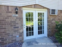 Building Photo - W246N6710 Champeny Ct