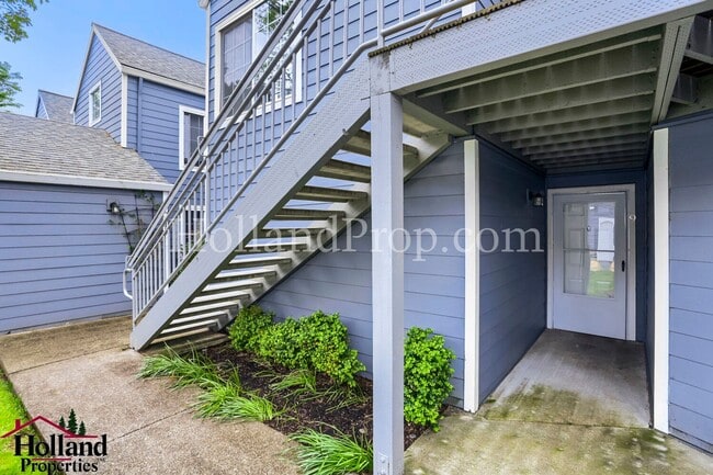 Building Photo - Beautiful 2-Bedroom Condo with a Garage!