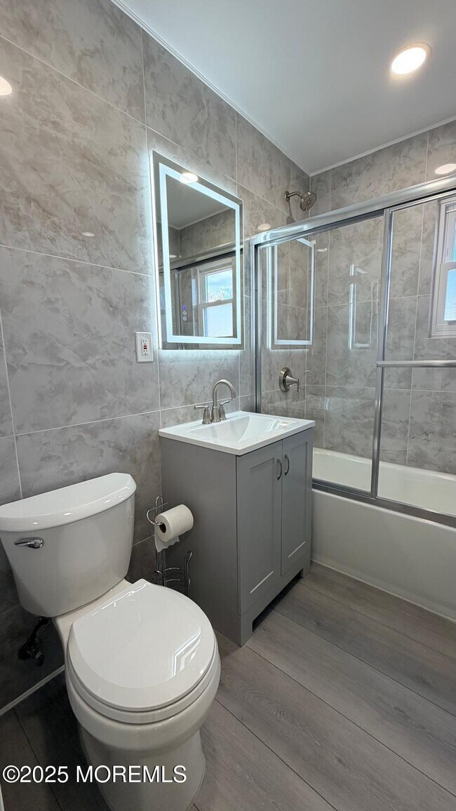 Building Photo - 420 Cross Rd