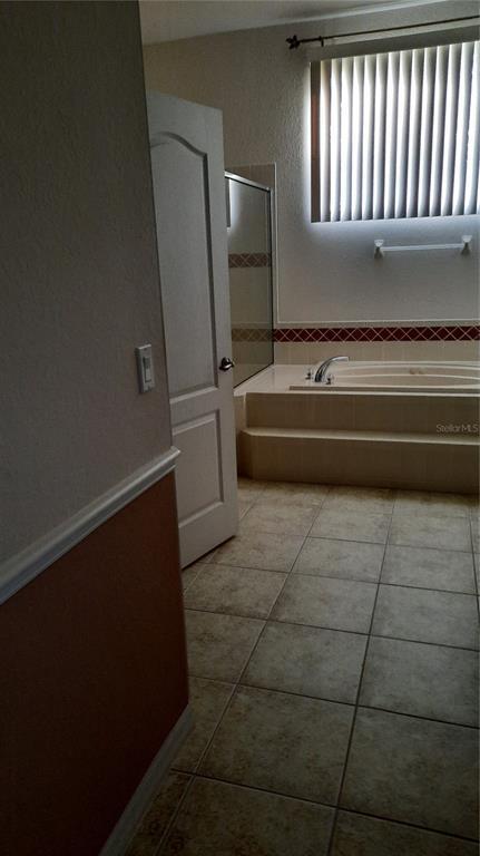Building Photo - 1315 Elli Cir