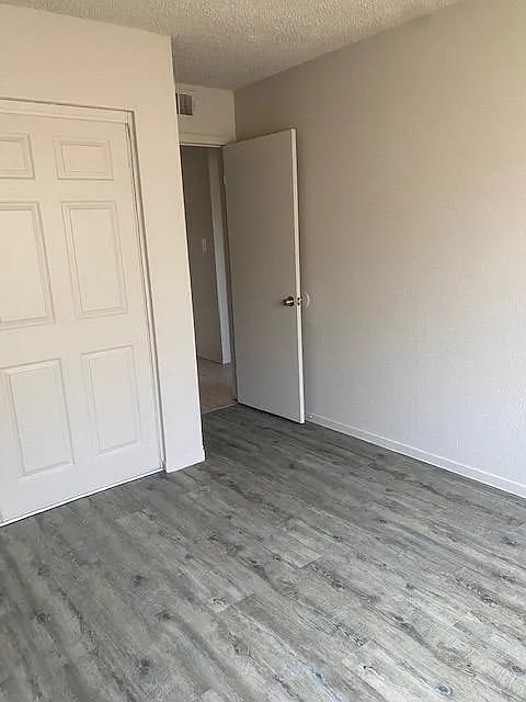 Building Photo - 2749 W Fairmont Ave