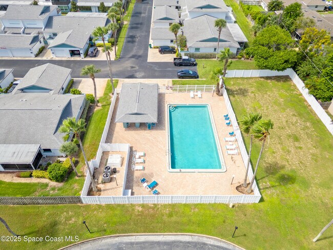 Building Photo - 290 Paradise Blvd