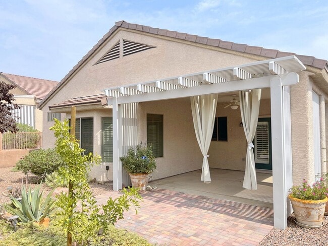 Building Photo - Beautiful Single Story Home in Sun City Mc...