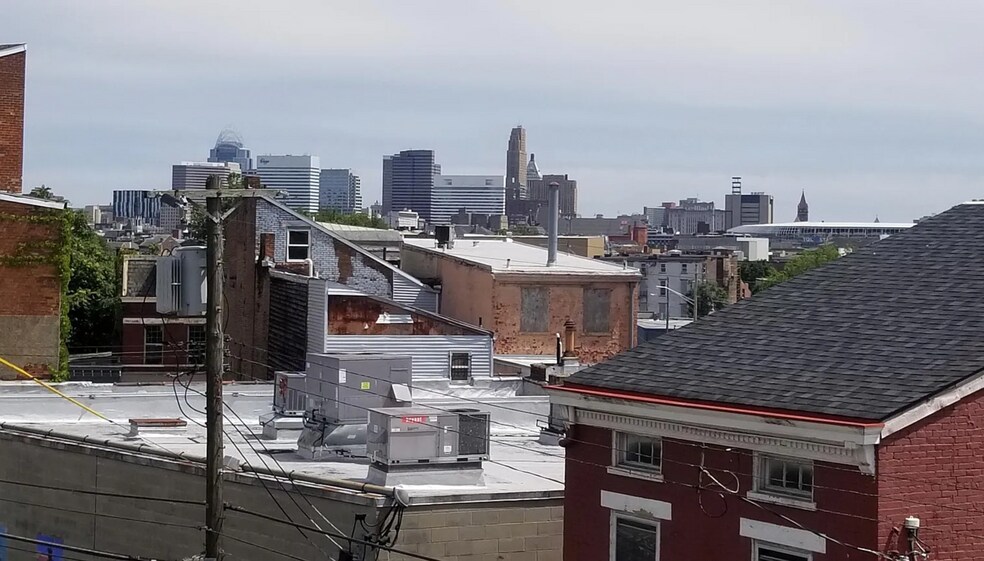 Building Photo - 308 W McMicken Ave