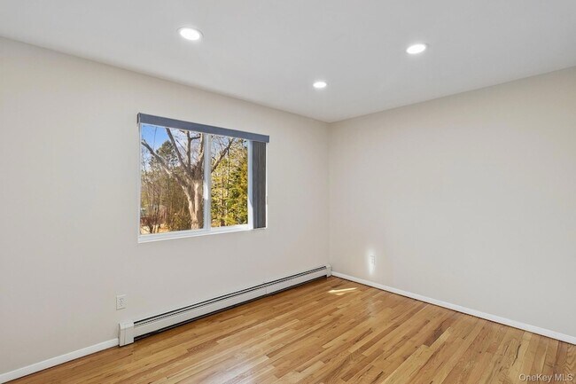 Building Photo - 1 Woodview Way