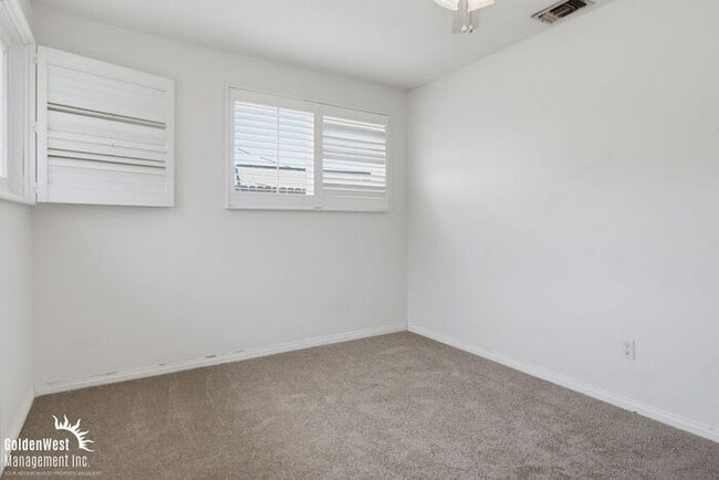 Building Photo - Beautifully Updated 4Bdm 3Ba Home with Private Pool & 2-Car Garage in La Mesa!