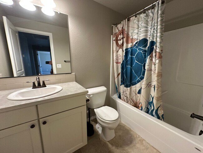 Building Photo - Newer Home In Northeast Albany! Nearly 2500 sq ft, 3 Bedrooms with 3 Baths
