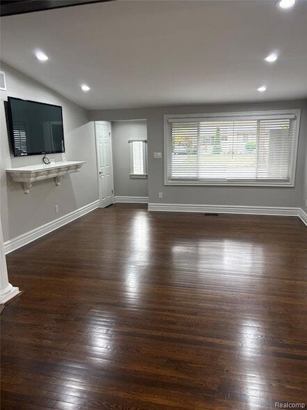 Building Photo - 23245 Berkley St