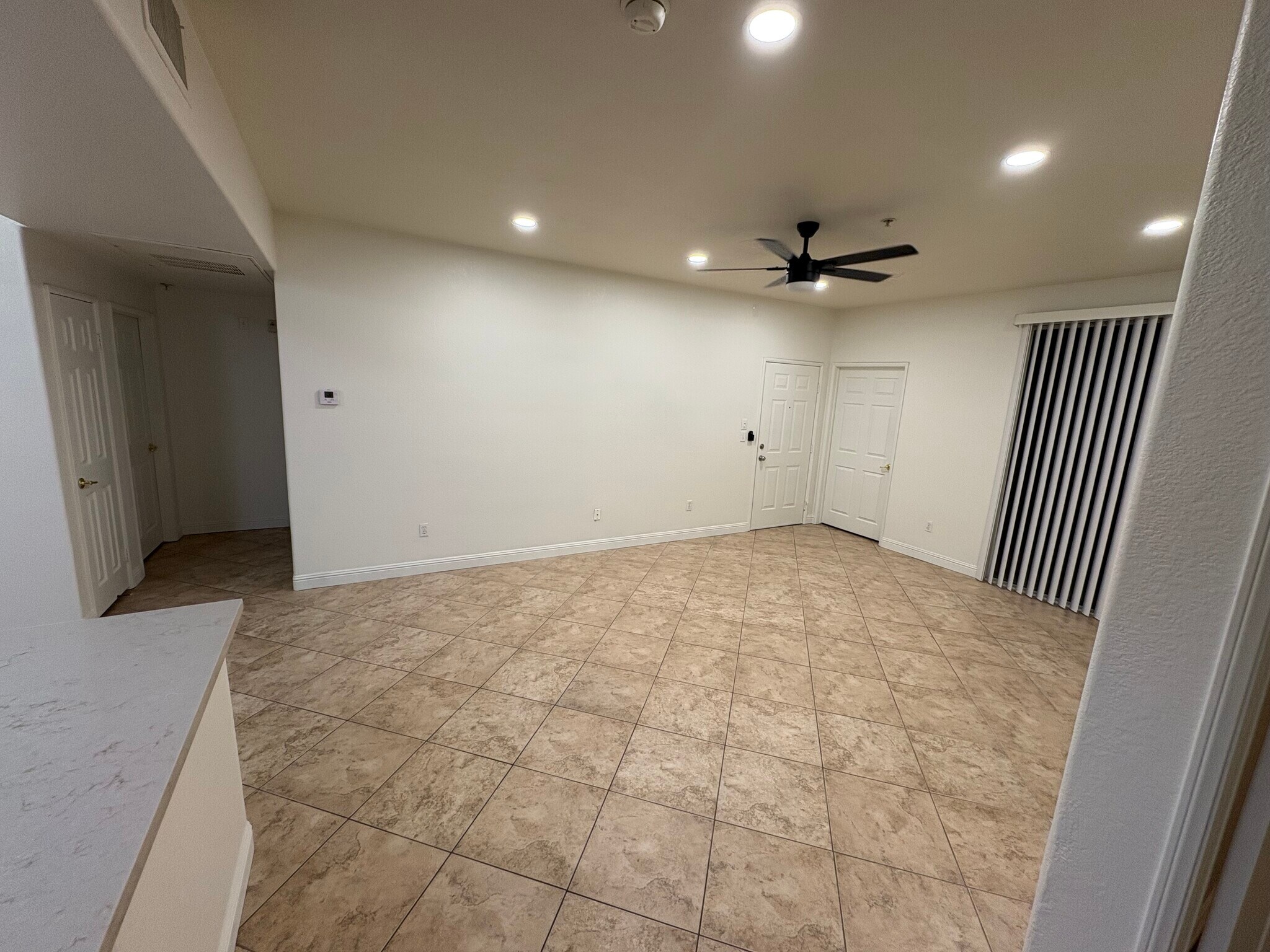 Building Photo - 24909 Madison Ave