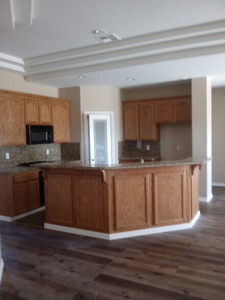 Building Photo - 10632 Camille Ct