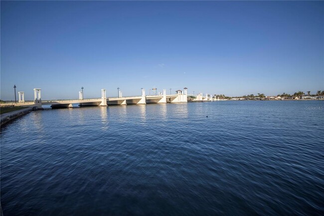 Building Photo - 500 Treasure Island Causeway