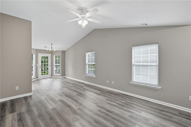 Building Photo - 273 Cottonwood Creek Cir