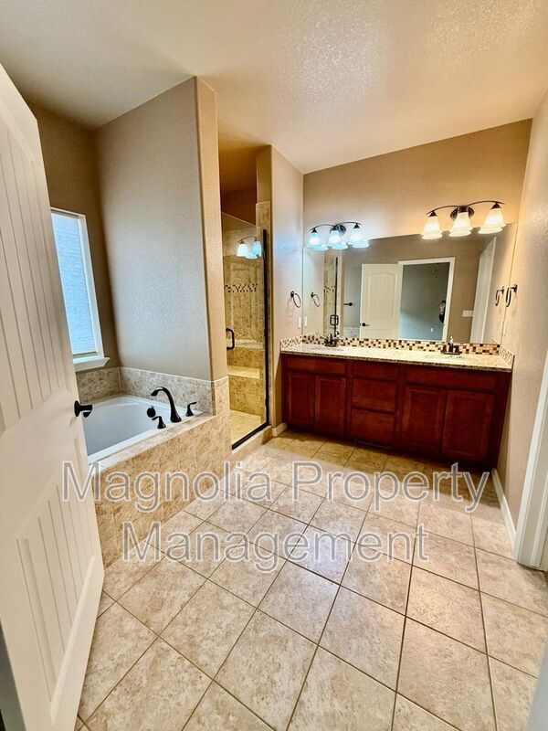 Building Photo - 9916 Wolf Lake Drive