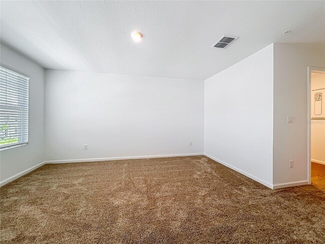 Building Photo - 9824 Walkway Dr