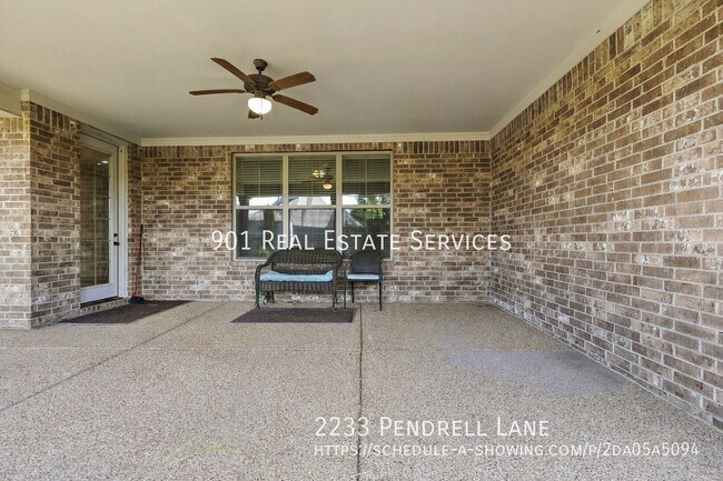 Building Photo - 2233 Pendrell Ln